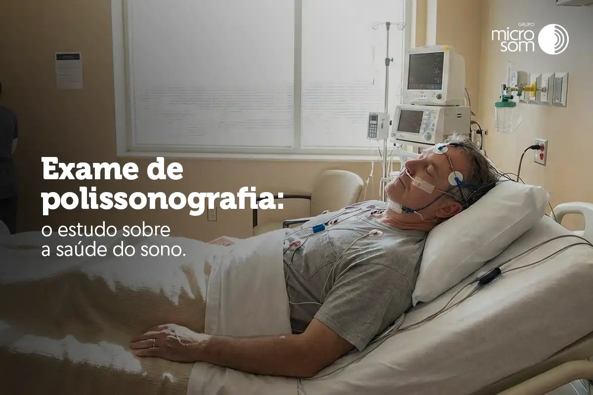 Homem realizando exame de polissonografia em um hospital.